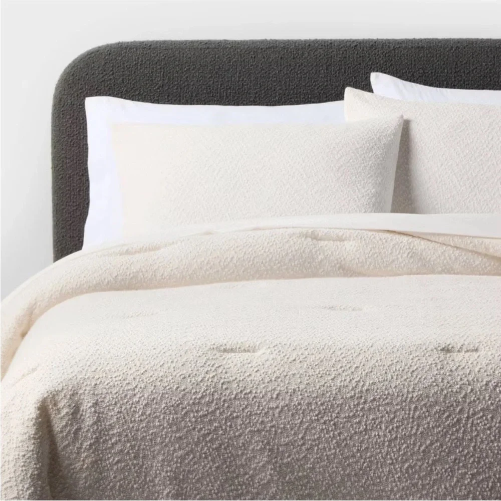 THRESHOLD NWT boucle comforter set -ivory -full/queen